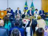 Lula assina projeto de lei que garante verba para piso da enfermagem