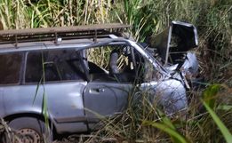 Saída de pista deixa uma pessoa morta e duas feridas em São José do Cedro