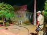 VÍDEO: Bombeiros atendem princípio de incêndio em residência 