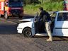 Colisão entre carro e caminhão deixa uma pessoa ferida na BR-163
