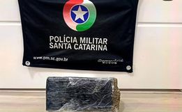 PM flagra casal com maconha durante abordagem em São Lourenço do Oeste