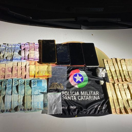 PM prende 3 pessoas suspeitas de tráfico de drogas em Guaraciaba