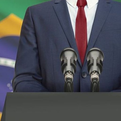 PT pode expulsar vereadora do partido eleita com votos da oposição
