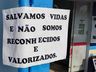 Profissionais de enfermagem protestam contra suspensão do piso salarial