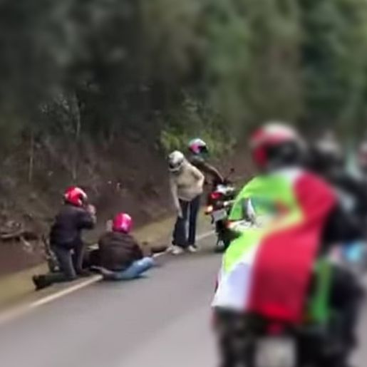 Participantes de 'motociata' sofrem acidente durante percurso