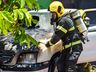 Fotos; Incêndio consome camionete em garagem de edifício em SMOeste