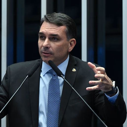 Aliados avaliam que carta de Bolsonaro “oficializa de vez” nome de Flávio à Presidência
