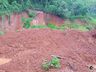 Deslizamento de terra interdita acesso a Vila União e ITG 070 em Itapiranga