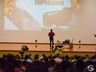 Mais de 800 pessoas prestigiam palestra com cantor e empresário Sorocaba 