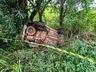 Carro ‘abraça’ árvore em saída de pista na BR-282 entre SMO e Maravilha