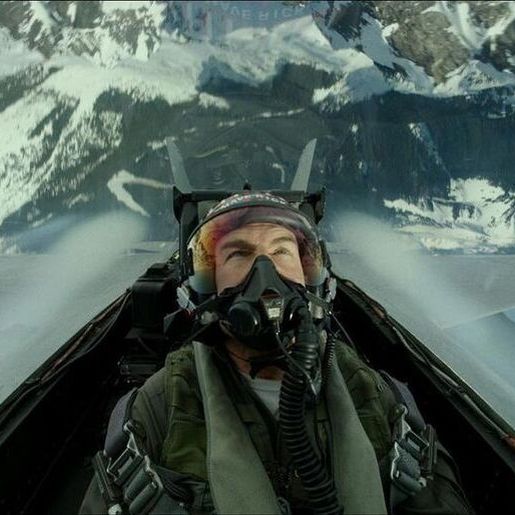 'Top Gun: Maverick' se torna o filme com maior bilheteria da carreira de Tom Cruise 