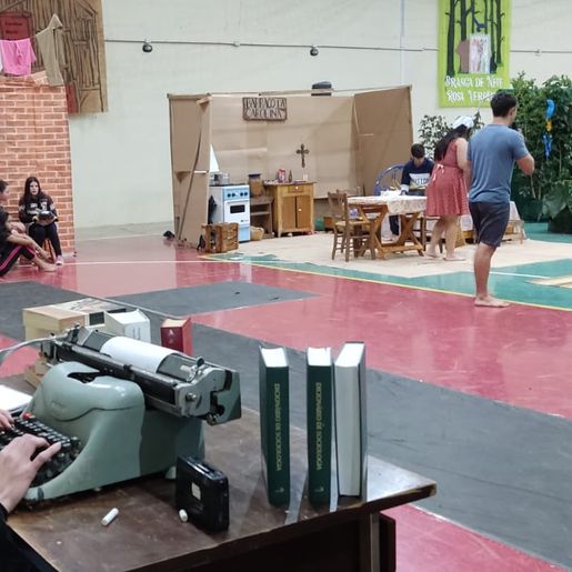 Escola Elza Mancelos de Moura de Guarujá do Sul realiza a Festa do Livro