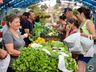 Feirantes iniciam comercialização de produtos na Área coberta da Praça Central 