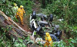 Mulher morre em saída de pista na BR-282 