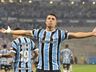 Com atuação de gala de Suárez, Grêmio vence Gre-Nal 439 e aumenta crise no Inter
