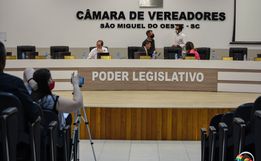 Após 6 meses, Câmara de SMOeste retoma sessões presenciais  