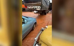 Forte chuva provoca alagamentos e bloqueia trecho da SC-163 em Descanso