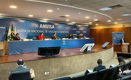 Anvisa recomenda aprovação do uso emergencial das vacinas de Oxford e CoronaVac