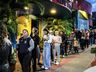 Fãs de “Barbie” formam fila para comprar ingressos no Cine Peperi