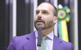 PGR pede ao STF abertura de inquérito para investigar Eduardo Bolsonaro