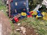 Tombamento de caminhão carregado com bebidas mobiliza bombeiros na SC-305