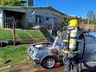 Incêndio atinge Chevette em São Lourenço do Oeste