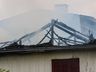 Casa é atingida por incêndio em São Miguel do Oeste; fotos