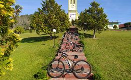 Ciclistas percorrem interior de Mondaí para registrar locais históricos e culturais