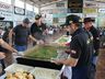 Jeep Clube prepara risoto beneficente para mais de 600 pessoas em evento da Apae de SMO