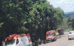 Queda de motocicleta deixa dois feridos na SC 163, em Itapiranga
