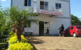 Idosa é atendida com suspeita de Covid-19 em hospital de Quilombo