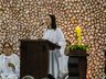Fiéis lotam Igreja Matriz em celebração de véspera de Natal