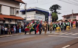 Desfile cívico celebra os 70 anos de emancipação de Itapiranga