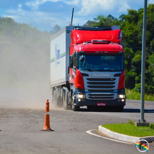 Caminhoneiros conseguem derrubar 11 liminares que impediam bloqueio de rodovias