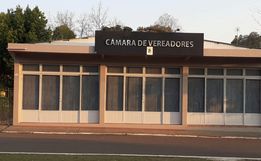 Executivo propõe reajuste anual de 6% aos servidores de Mondaí