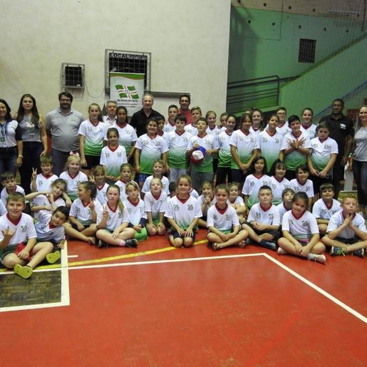 Secretarias de Esporte e Educação realizam inscrições para o programa Atleta na Escola