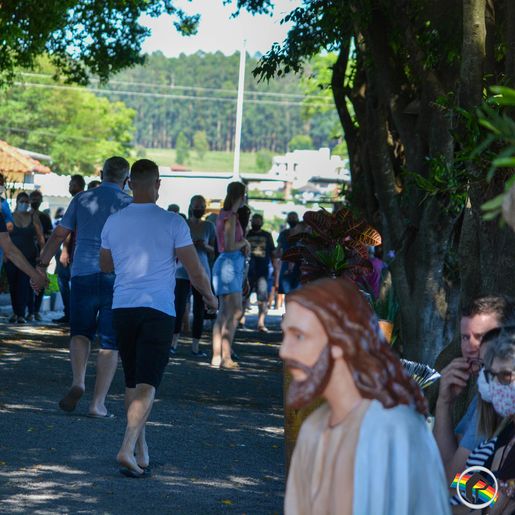 Cemitérios municipais devem receber sete mil visitantes neste Dia de Finados 