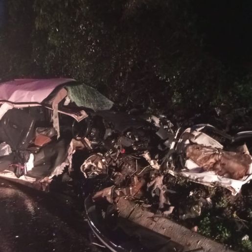 Duas pessoas morrem e cinco ficam feridas em grave acidente na BR-282