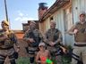 Menino no interior de Descanso realiza sonho de conhecer e receber visita de policias militares
