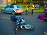 Vídeo: Colisão entre carro e moto deixa motoboy ferido em SMOeste 