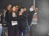 VÍDEO: manifestação pela morte de jovem é marcada por fortes emoções