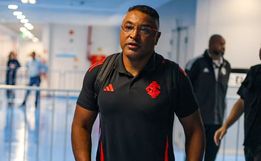 Diretor da CBF coloca Roger entre avaliados na Seleção, e técnico do Inter brinca: "Bom ter amigos"