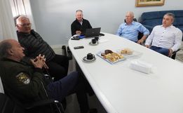 Trevisan e Zanardi recebem ex-prefeitos para reunião do Programa Gabinete Aberto