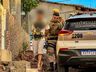 PM prende homem por tráfico e apreende pés de maconha em SMO