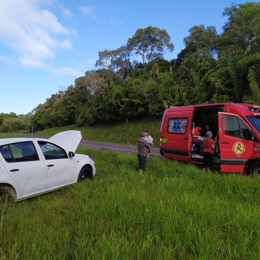 Acidente envolvendo veículos de SMOeste deixa seis feridos na BR-282