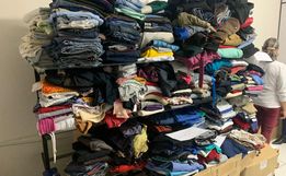 Clubes de Serviços coletam roupas para Campanha do Agasalho de 2022