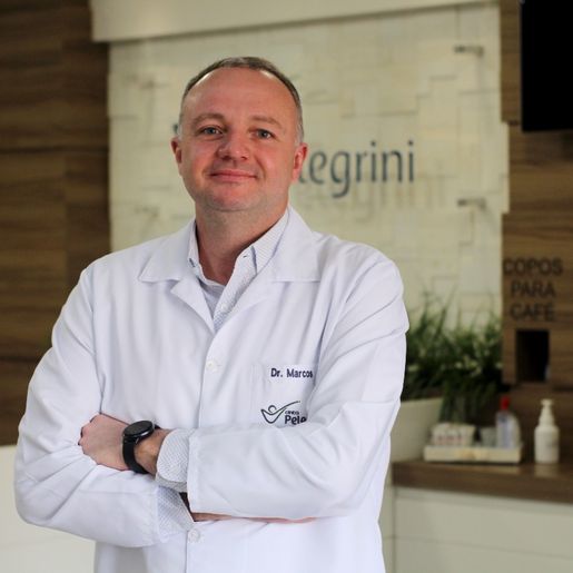 Dr. Marcos Pelegrini conquista certificação em cirurgia bariátrica