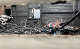 Família pede auxílio após perder tudo em incêndio em Itapiranga