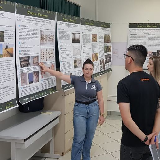 Simpósio e mostra cientifica da Uceff debatem os desafios do agronegócio.