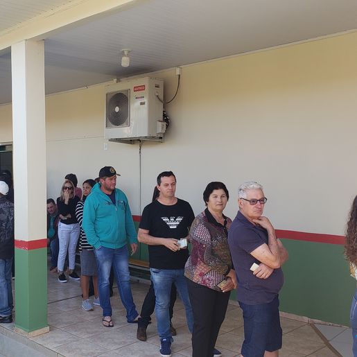 Descanso inicia votação de forma tranquila na manhã deste domingo